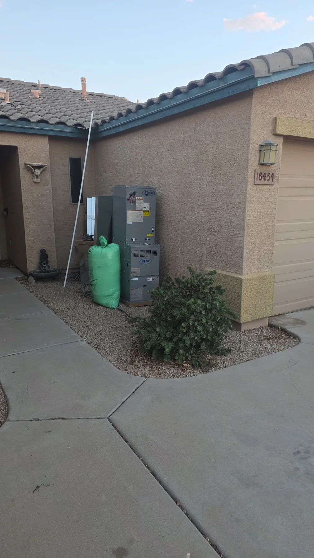 Gray Goat Air HVAC installation in Surprise Arizona 4 ton AC Pro M Series gas split HVAC installation in Surprise Arizona